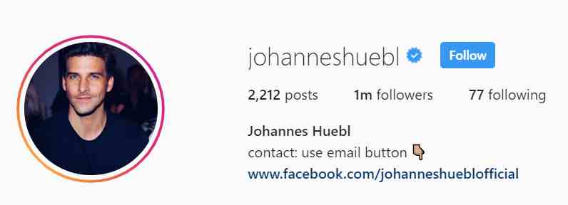 johannes Huebl fashion blogger on youtube